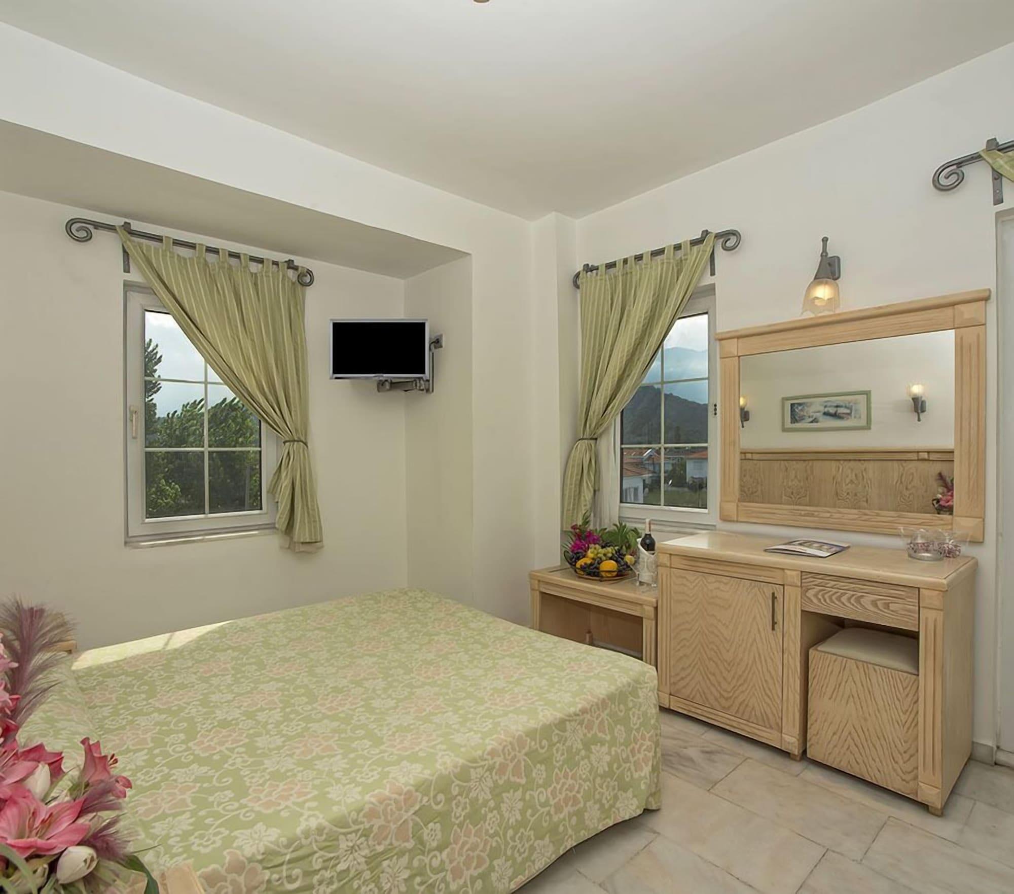 Hotel Sinatra Kemer Esterno foto