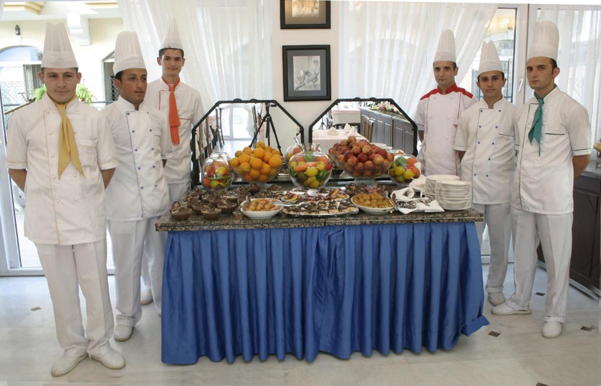 Hotel Sinatra Kemer Esterno foto