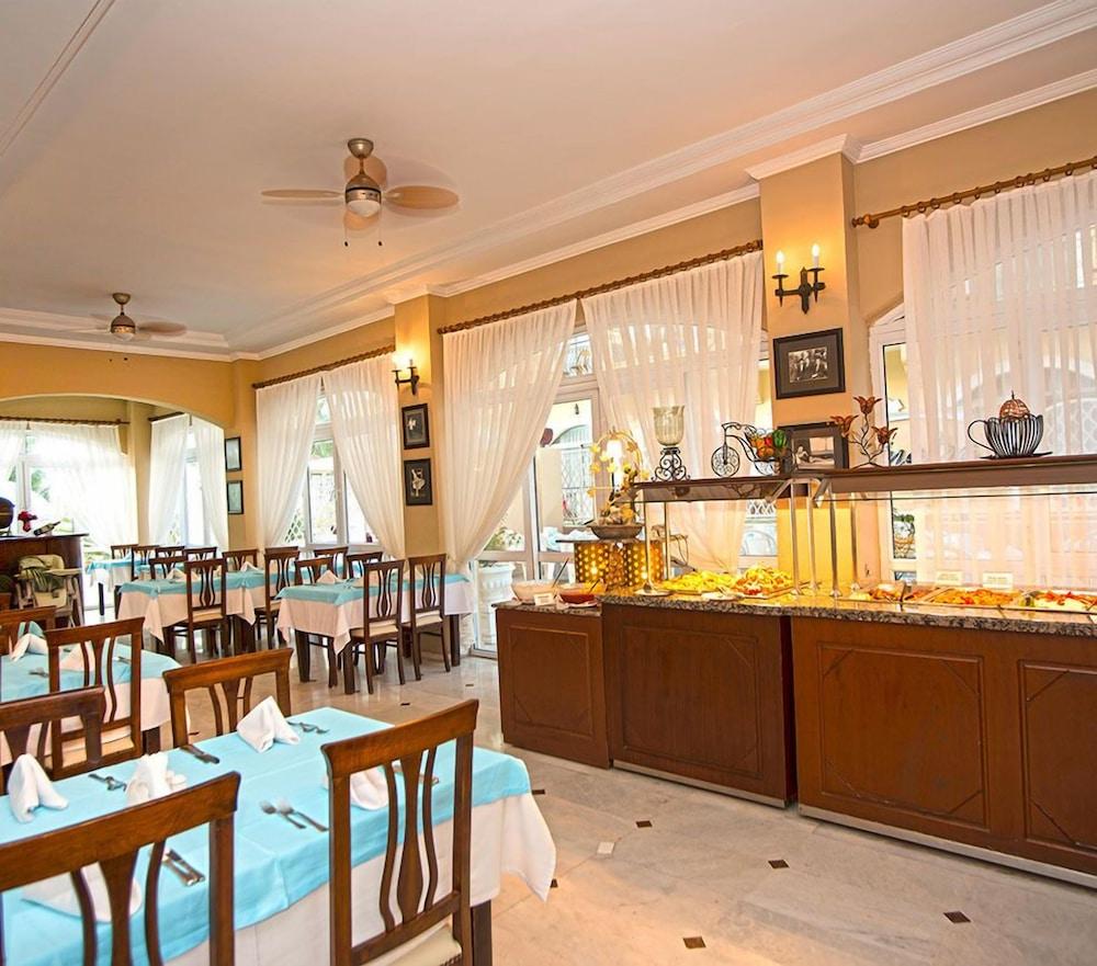 Hotel Sinatra Kemer Esterno foto