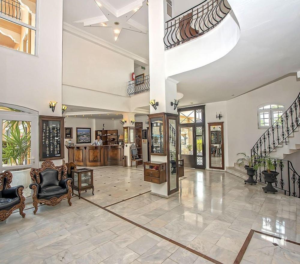 Hotel Sinatra Kemer Esterno foto